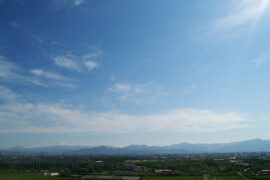 刚好的反义词有哪些？