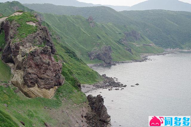 近水知鱼性，近山识鸟音