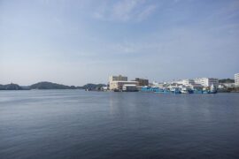 威武不屈是褒义词吗？