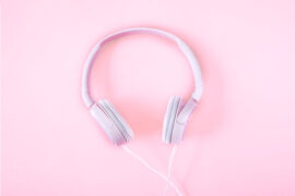 你真正的凯旋，在于你不断地毁坏你的凯旋门