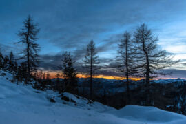 丈夫志，当景盛，耻疏闲