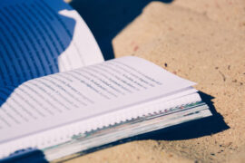 人生如逆旅，我亦是行人