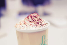 蔡徐坤《情人》歌词及评论赏析