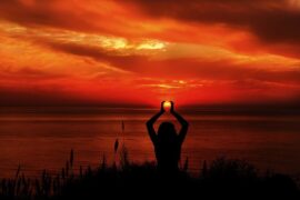 殷怎么组词？包含“殷”字的组词及成语大全