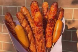 十根烤肠是什么梗？烤肠有那么好吃吗一次十根？