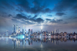 一本正经是褒义词吗？