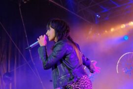 高睿《独到》歌词及评论（《Normal No More》中文版）