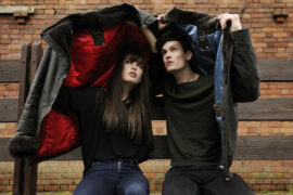 张杰《天空有雨 伞下有你》歌词及评论赏析