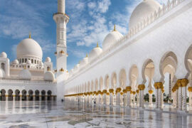 动人以言者，其感不深；动人以行者，其应必速