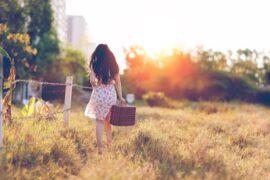 程响《等你归来》歌词评论及赏析