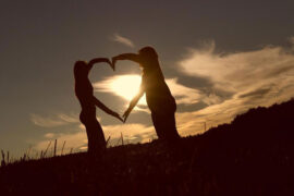 曾咏欣《心归》歌词及评论赏析