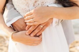 恭喜别人结婚的句子（最新精选50句）