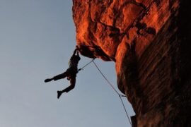 鼓励坚持不放弃的句子