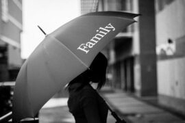 SNH48沈梦瑶《Whisper》 (耳语者)歌词及评论赏析