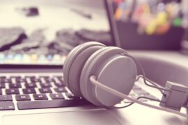 Capper《五百二十赫兹》歌词表达评论及赏析