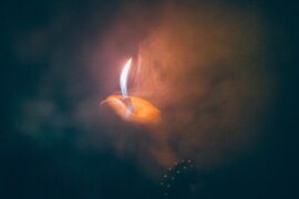 伦桑《我该如何戒掉你》歌词表达评论及赏析