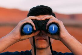 买辣椒也用券《远距离欣赏》歌词表达评论及赏析