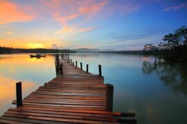 泊的多音字组词