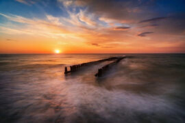 Vinida (万妮达)《Temptation》歌词表达、评论及赏析