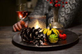 薛之谦《意外》歌词表达、评论及赏析