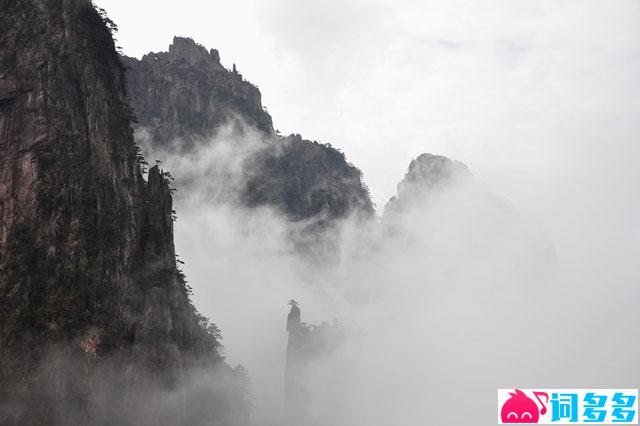 晏几道《鹧鸪天·醉拍春衫惜旧香》全文及鉴赏