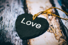 陈奕迅、王菲《因为爱情》歌词表达及评论赏析