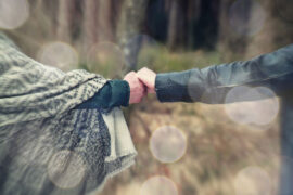 杨丞琳《带我走》歌词及评论赏析