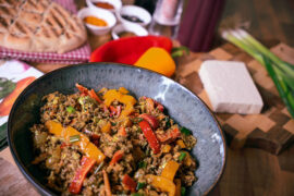 沈以诚《盐》歌词及评论赏析