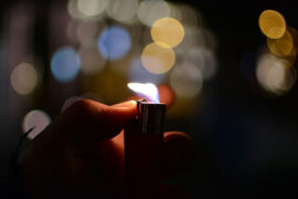 张大曦《过往皆是打扰》歌词及评论赏析