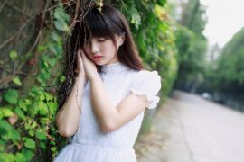 夏婉安《捡不回来的爱》歌词及评论赏析