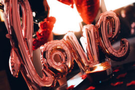 叶里《我喜欢你》歌词表达及评论赏析