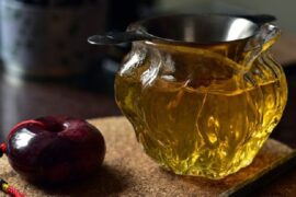 邵帅《暖一杯茶》歌词及评论赏析