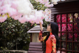 ONER、黄诗扶《艳 · 2023》歌词及评论赏析