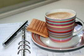 王云宏《佤咖啡》歌词表达及评论赏析