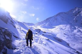 穷且益坚不坠青云之志配图