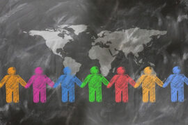 人与人的碰撞只能触发生活的精明