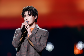 隔壁老樊新歌《我好像看见》歌词