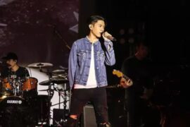 韦礼安《有没有》歌词封面图