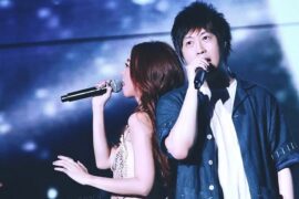 五月天、陈绮贞《私奔到月球》歌词