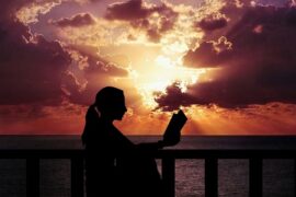 立志宜思真品格，读书须尽苦功夫