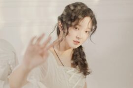 黄诗扶新歌《光天化日》歌词完整版