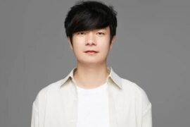 黄盛新歌《无边轨迹》歌词完整版