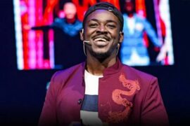 嘿人李逵新歌《在你身后》歌词完整版