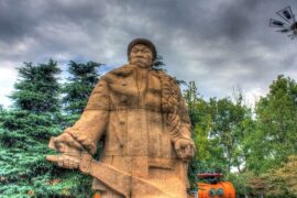 为国捐躯是褒义词吗？