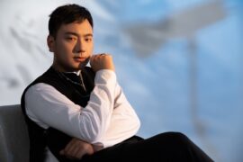 海来阿木新歌《时光与他》歌词完整版