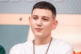 艾热AIR《千里万里》歌词完整版