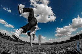 奔跑的反义词有哪些？