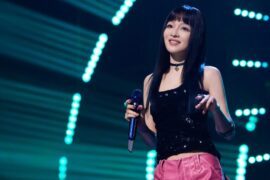 张韶涵、华晨宇、范逸臣声生不息《牵手》歌词