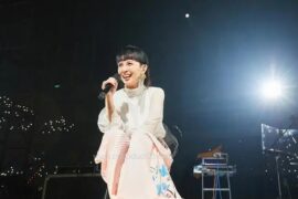 那英、魏如萱《原点》歌词封面图（声生不息现场照片）