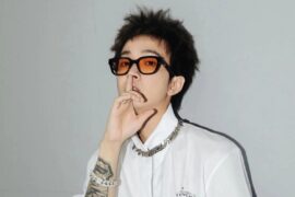 Tizzy T《盯着王座》歌词（中国说唱巅峰对决Live版）